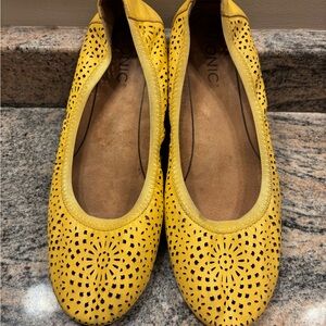 VIONIC LEATHER BALLET FLAT SIZE 8.5